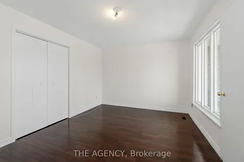 402 Kingston Road Toronto ON M4L 1T9