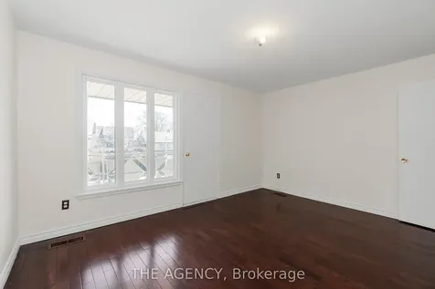 402 Kingston Road Toronto ON M4L 1T9