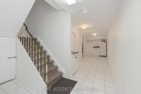 402 Kingston Road Toronto ON M4L 1T9