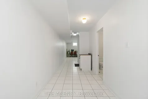 402 Kingston Road Toronto ON M4L 1T9