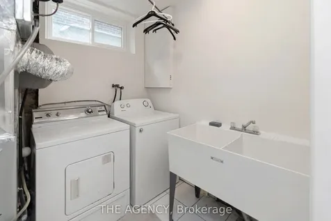 402 Kingston Road Toronto ON M4L 1T9