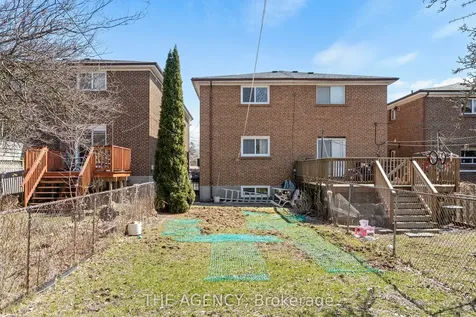402 Kingston Road Toronto ON M4L 1T9
