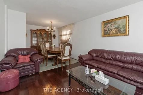 402 Kingston Road Toronto ON M4L 1T9
