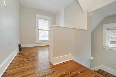 161 Adelaide Avenue E Oshawa ON L1G 1Z2