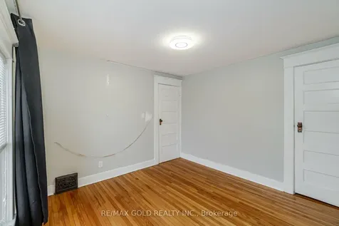161 Adelaide Avenue E Oshawa ON L1G 1Z2