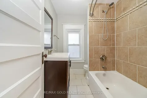 161 Adelaide Avenue E Oshawa ON L1G 1Z2