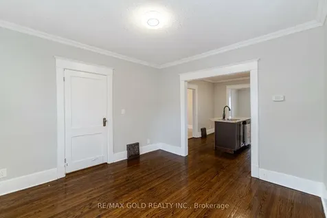 161 Adelaide Avenue E Oshawa ON L1G 1Z2
