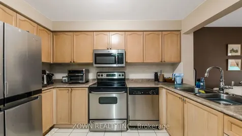25 Cheetah Crescent Toronto ON M1B 6J7
