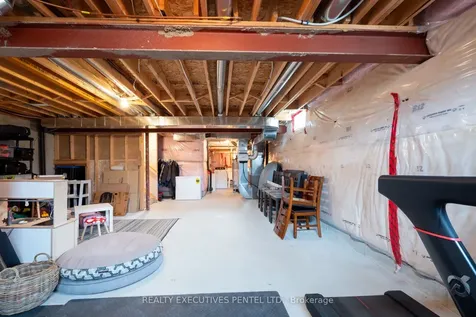 89 Lander Crescent Clarington ON L1C 0L5
