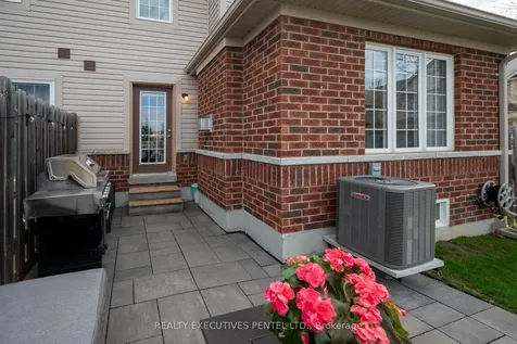 89 Lander Crescent Clarington ON L1C 0L5
