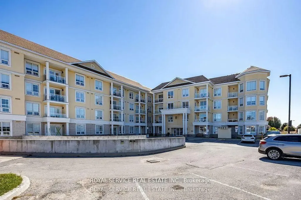 21 Brookhouse Drive Clarington ON L1B 0V4