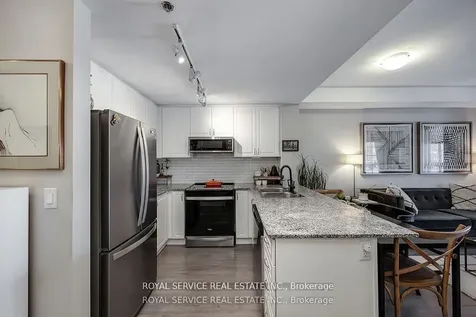 21 Brookhouse Drive Clarington ON L1B 0V4