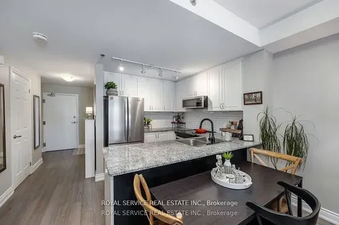 21 Brookhouse Drive Clarington ON L1B 0V4