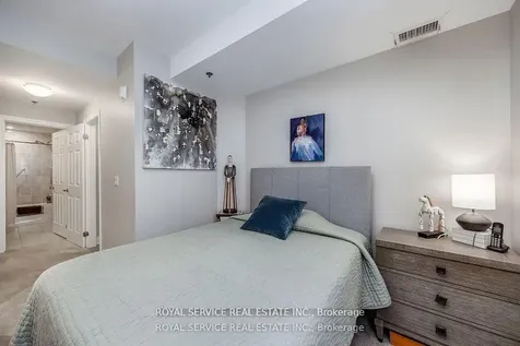 21 Brookhouse Drive Clarington ON L1B 0V4