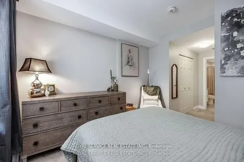 21 Brookhouse Drive Clarington ON L1B 0V4