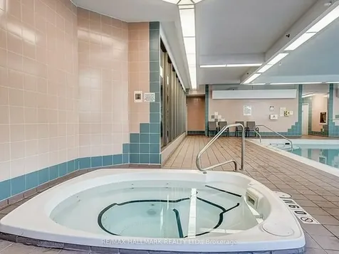 10 Guildwood Parkway Toronto ON M1E 5B5