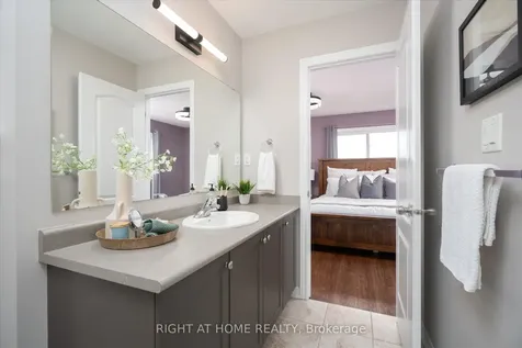 40 Markham Trail Clarington ON L1C 0S4