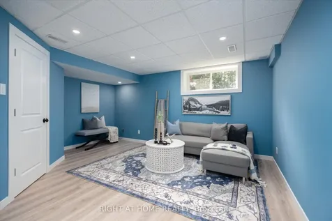 40 Markham Trail Clarington ON L1C 0S4