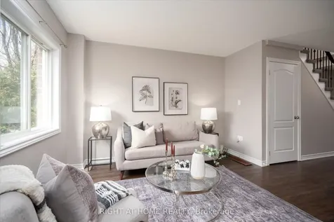 40 Markham Trail Clarington ON L1C 0S4