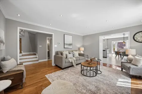1014 Redbird Crescent Pickering ON L1V 5K3