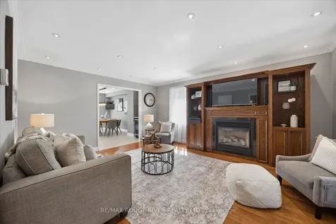 1014 Redbird Crescent Pickering ON L1V 5K3