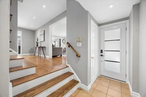 1014 Redbird Crescent Pickering ON L1V 5K3
