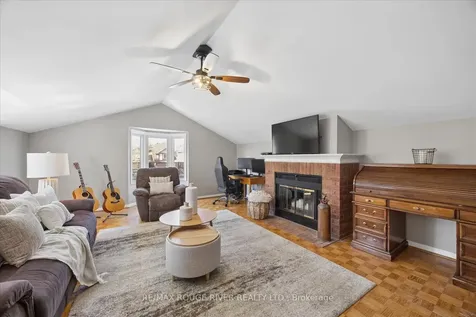 1014 Redbird Crescent Pickering ON L1V 5K3