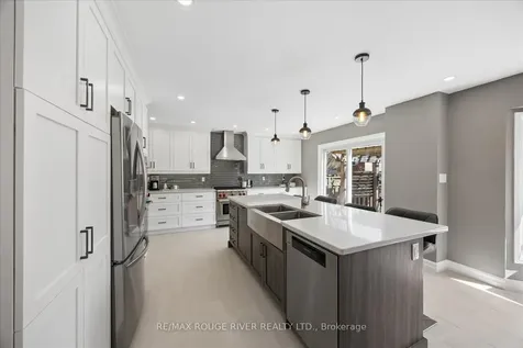 1014 Redbird Crescent Pickering ON L1V 5K3