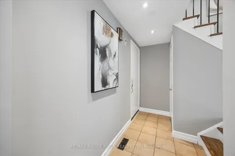 1014 Redbird Crescent Pickering ON L1V 5K3