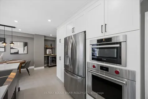 1014 Redbird Crescent Pickering ON L1V 5K3