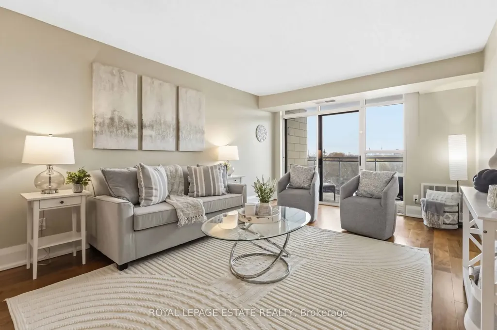 1093 Kingston Road Toronto ON M1N 4E2