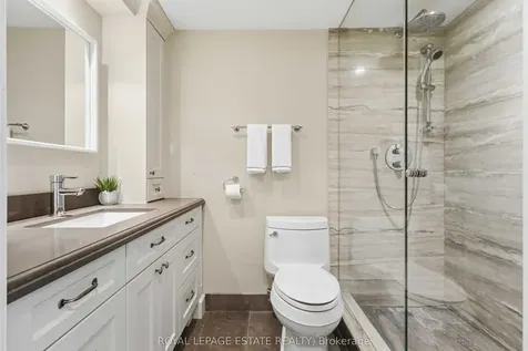 1093 Kingston Road Toronto ON M1N 4E2