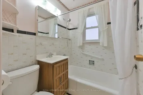 45 Joanith Drive Toronto ON M4B 1S8