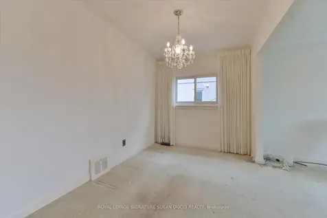 45 Joanith Drive Toronto ON M4B 1S8