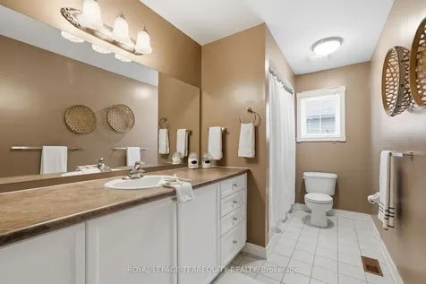 20 Selkirk Drive Whitby ON L1M 2E6