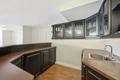 20 Selkirk Drive Whitby ON L1M 2E6