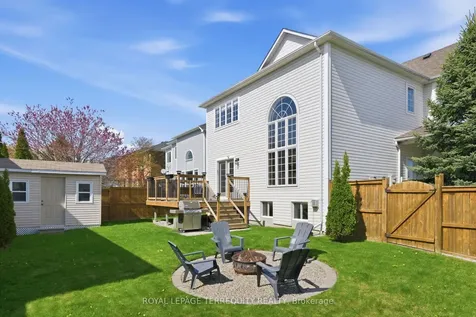 20 Selkirk Drive Whitby ON L1M 2E6