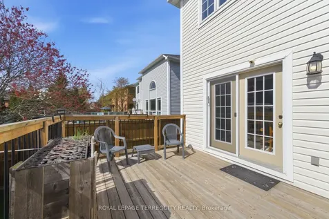20 Selkirk Drive Whitby ON L1M 2E6