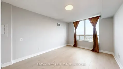 61 Town Centre Court Toronto ON M1P 5C5