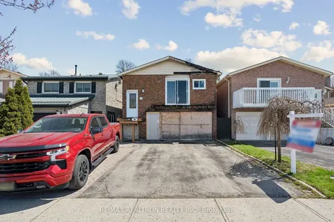 771 Hampton Court Pickering ON L1W 3M3