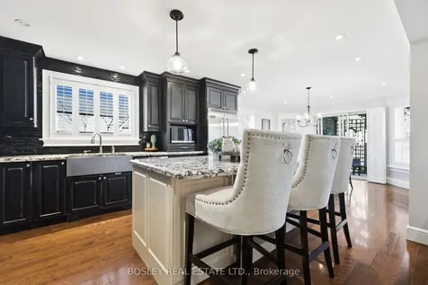 19 Cork Drive Whitby ON L1R 2C7
