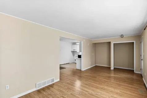 378 Elmgrove Avenue Oshawa ON L1J 2C5
