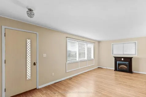 378 Elmgrove Avenue Oshawa ON L1J 2C5