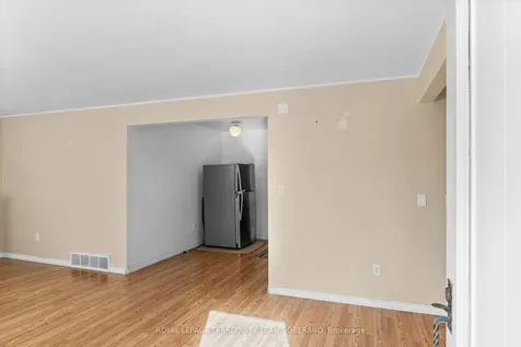378 Elmgrove Avenue Oshawa ON L1J 2C5