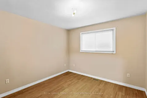 378 Elmgrove Avenue Oshawa ON L1J 2C5
