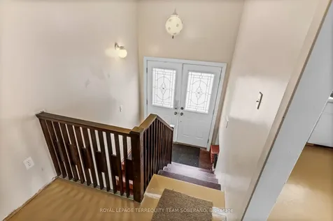 378 Elmgrove Avenue Oshawa ON L1J 2C5