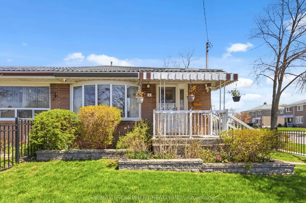1 Birkdale Road Toronto ON M1P 3R2