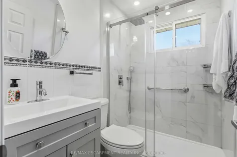 1 Birkdale Road Toronto ON M1P 3R2