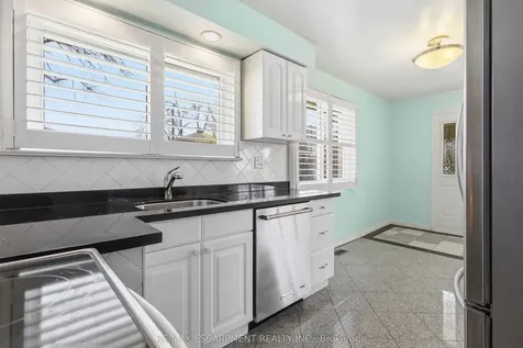 1 Birkdale Road Toronto ON M1P 3R2