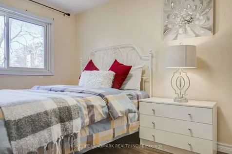 29 Fundy Bay Boulevard Toronto ON M1W 3A2